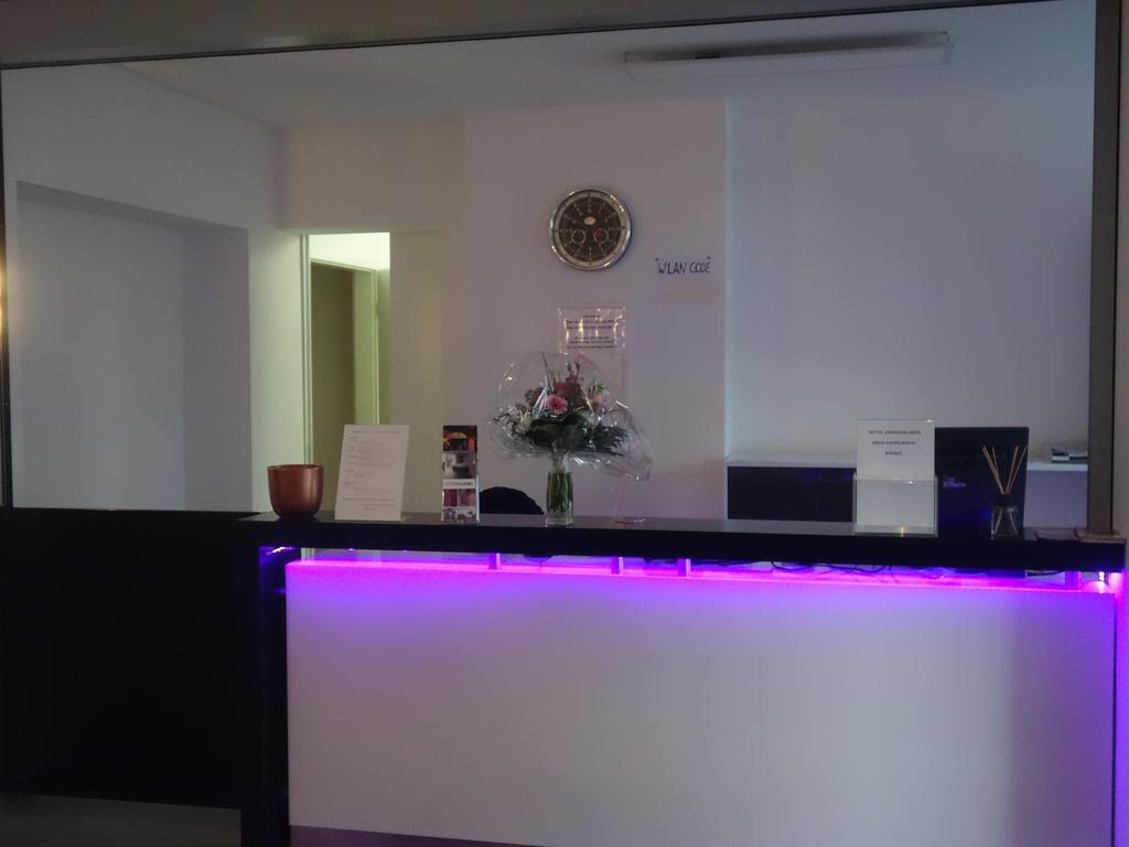 Victoria Living Hotel Jockgrim ภายนอก รูปภาพ