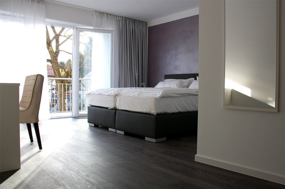Victoria Living Hotel Jockgrim ภายนอก รูปภาพ